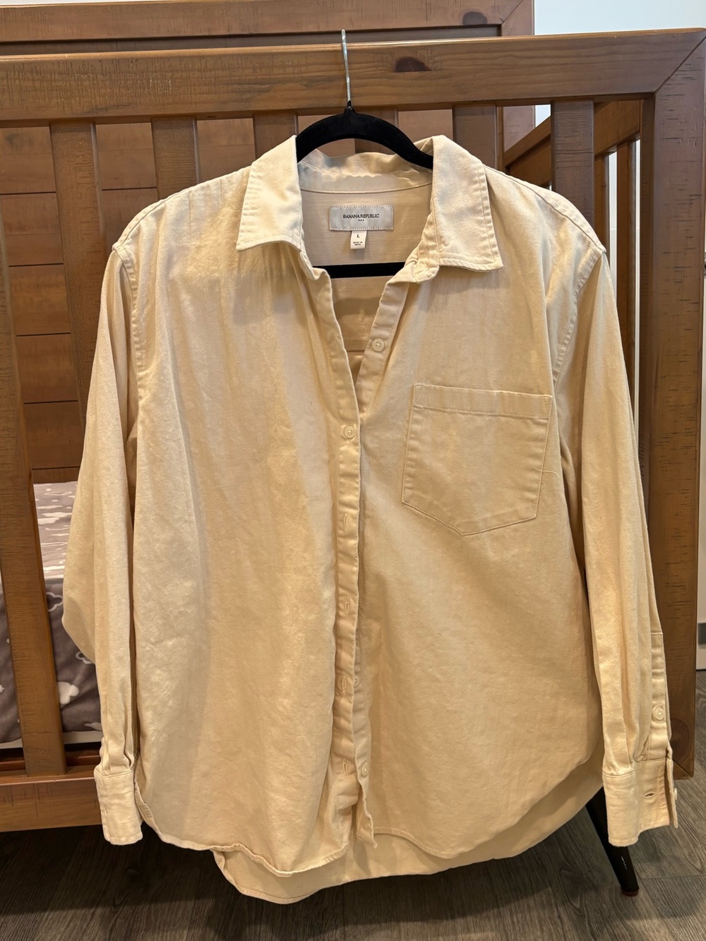 Banana Republic Light Beige Long-Sleeve Button-Down Shirt 100% cotton